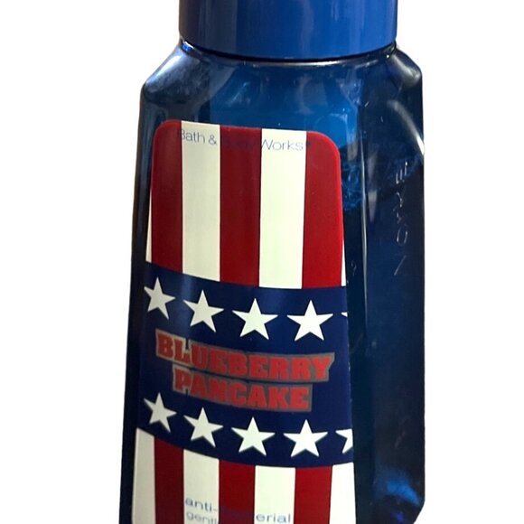 Discontinued Blueberry Pancake Bath & Body Works Foaming Hand Soap - Picture 1 of 3